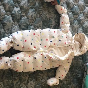 Gap snowsuit